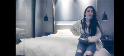 F罩杯甜妹外围上门，极品女神被爆操到淫水直流